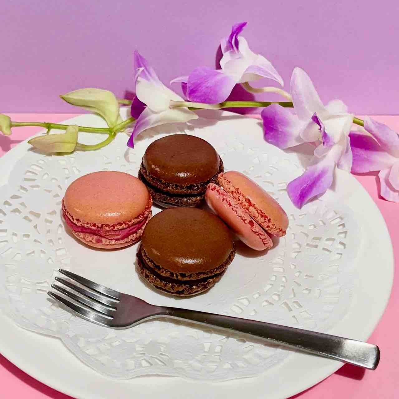 ローソン】今日のオヤツは、新発売「2種マカロン」 : nagatakのブログ