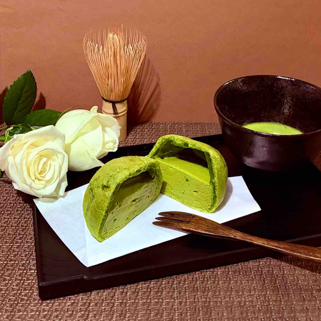 セブン新商品】お抹茶クリームもこ実食レビュー｜もちもち生地×濃厚