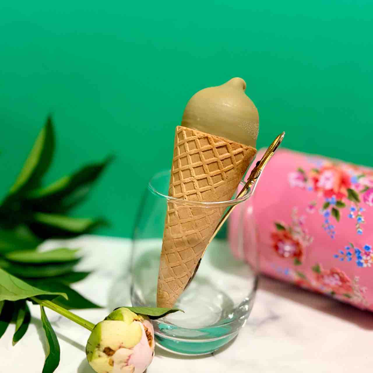 セブン限定】ハーゲンダッツ新作「クリーミーコーン 鉄観音ミルク