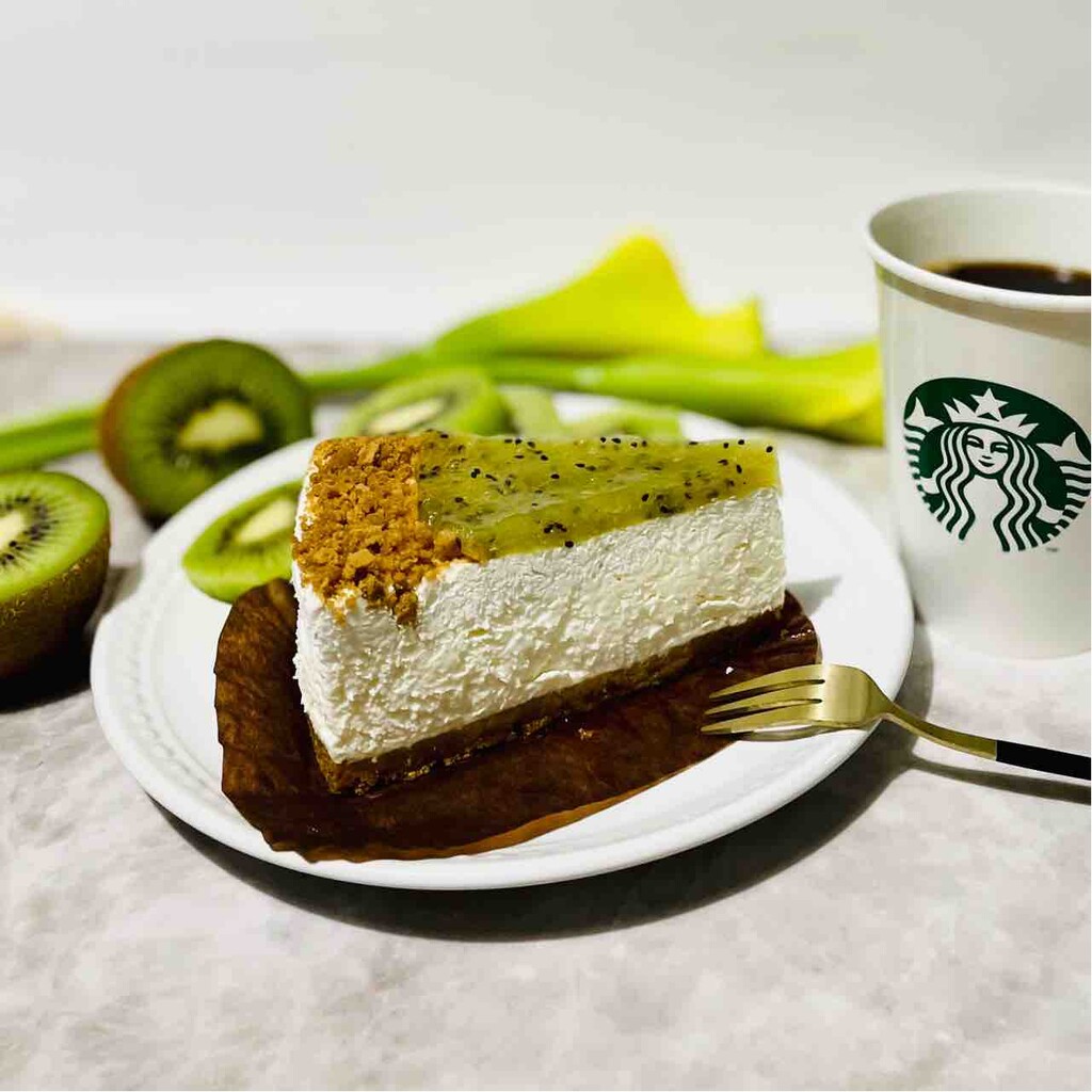 スターバックス 本日のオヤツは キウイフルーツのレアチーズケーキ Nagatakのブログ