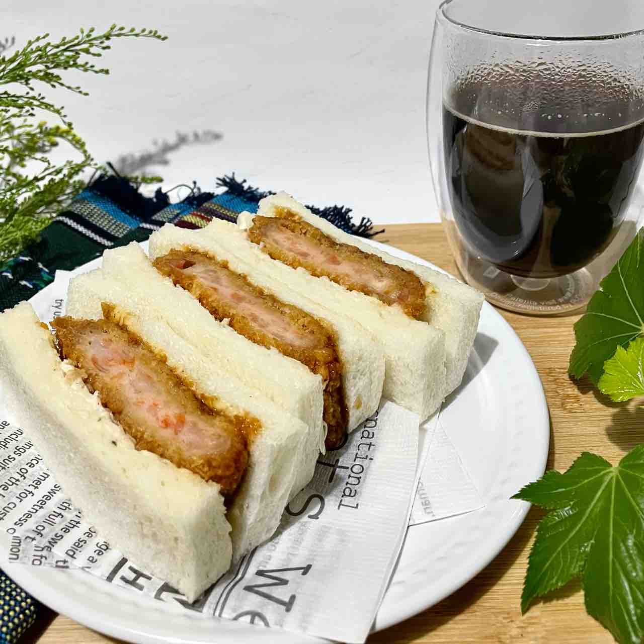 ファミリーマート 今日のお夜食は 新発売 贅沢サンドbox 旨みぎっしり海老カツサンド Nagatakのブログ