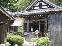 護摩堂、納経所になっています
