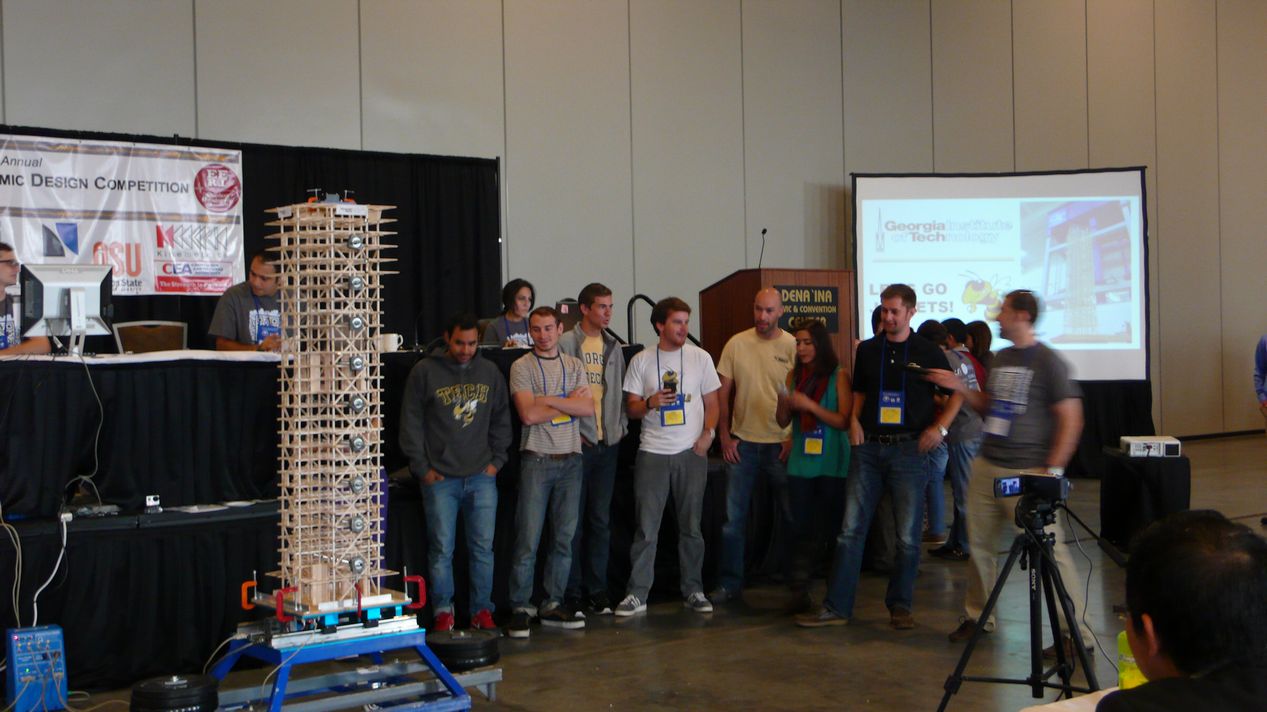 Seismic Design Competition 教授のひとりごと Seismic Design Competition 教授のひとりごと