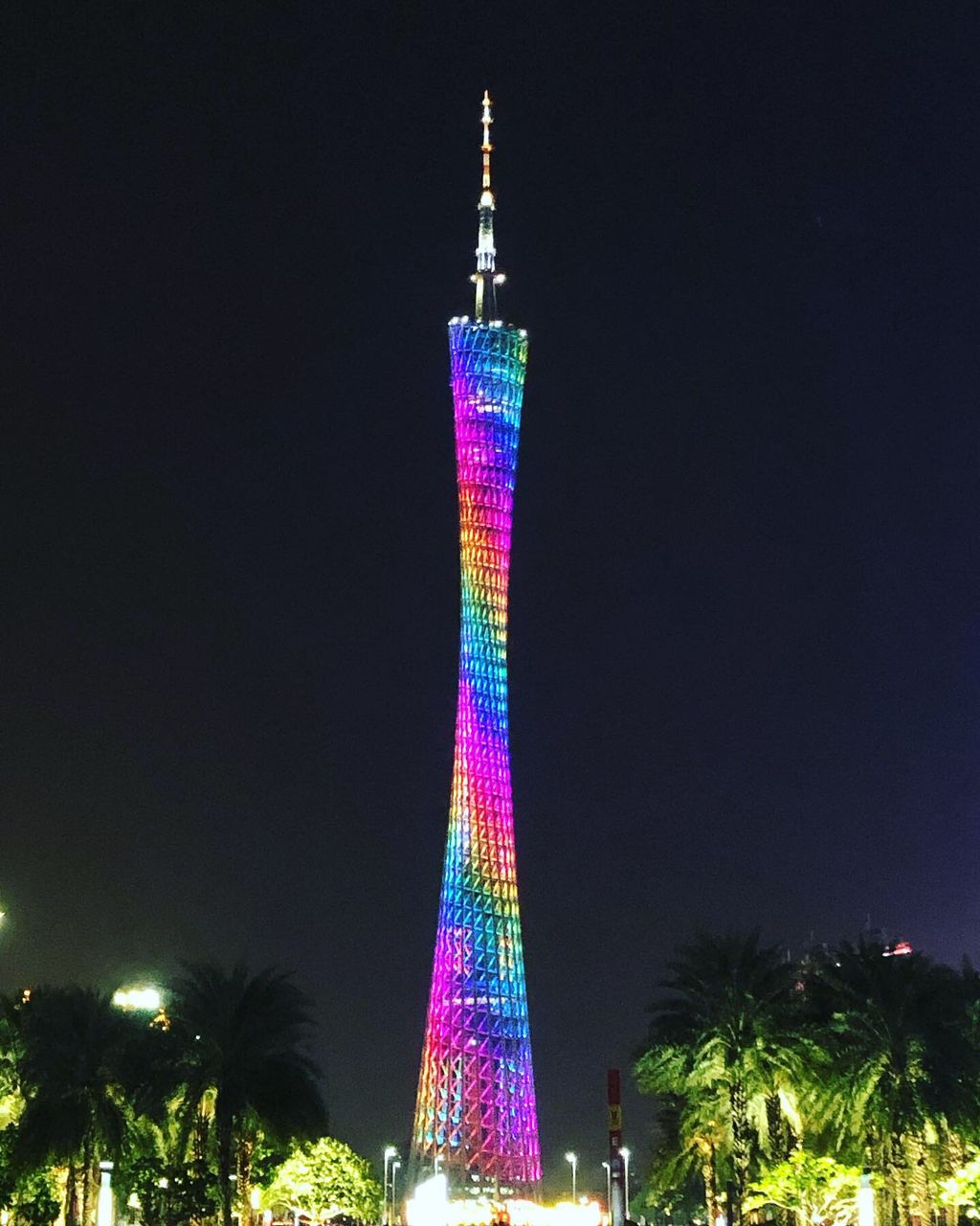 中国 広州タワーに上る 教授のひとりごと 中国 広州タワーに上る 教授のひとりごと