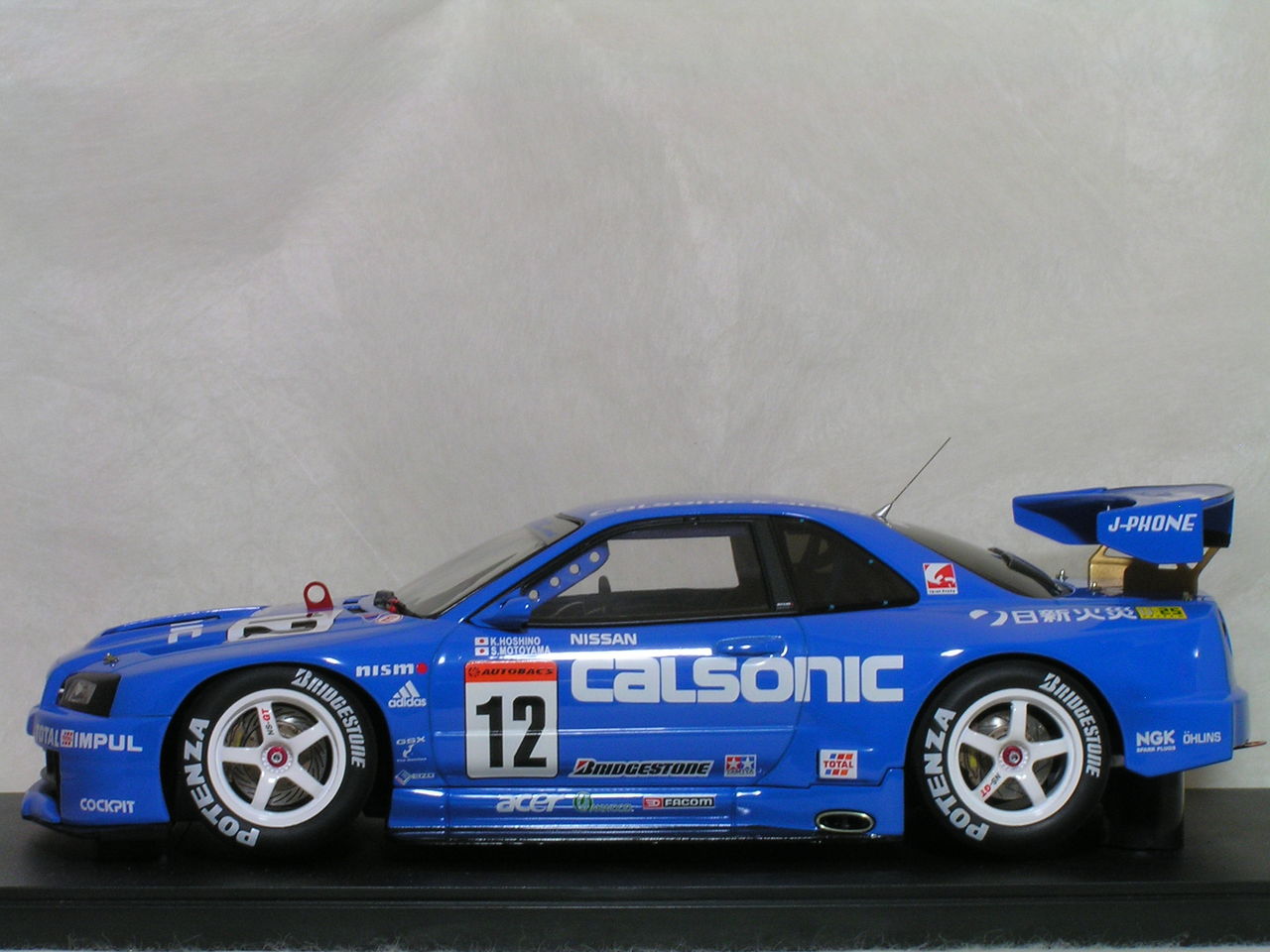 1/18 オートアート カルソニック スカイライン JGTC 2002 1/18 オート