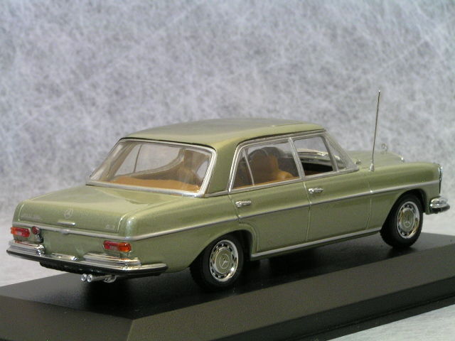 ミニチャンプス 1/43 メルセデス ベンツ ( W106 / 300SEL ) ( W126