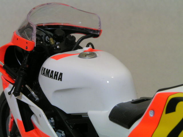 ミニチャンプス 1/12 スケール ヤマハ YZR500 (OWC1) ウェイン
