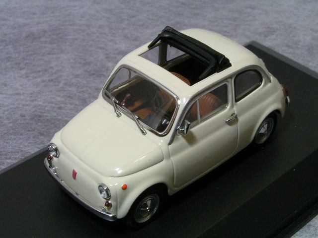 1/43 ミニチャンプス フィアット Fiat 500 1965 ホワイト 1/43 Fiat 500 1965 ホワイト Minichamps 1:43 Fiat 500 L Year