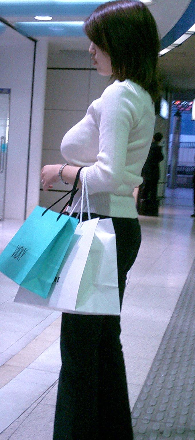 街撮り着衣胸 