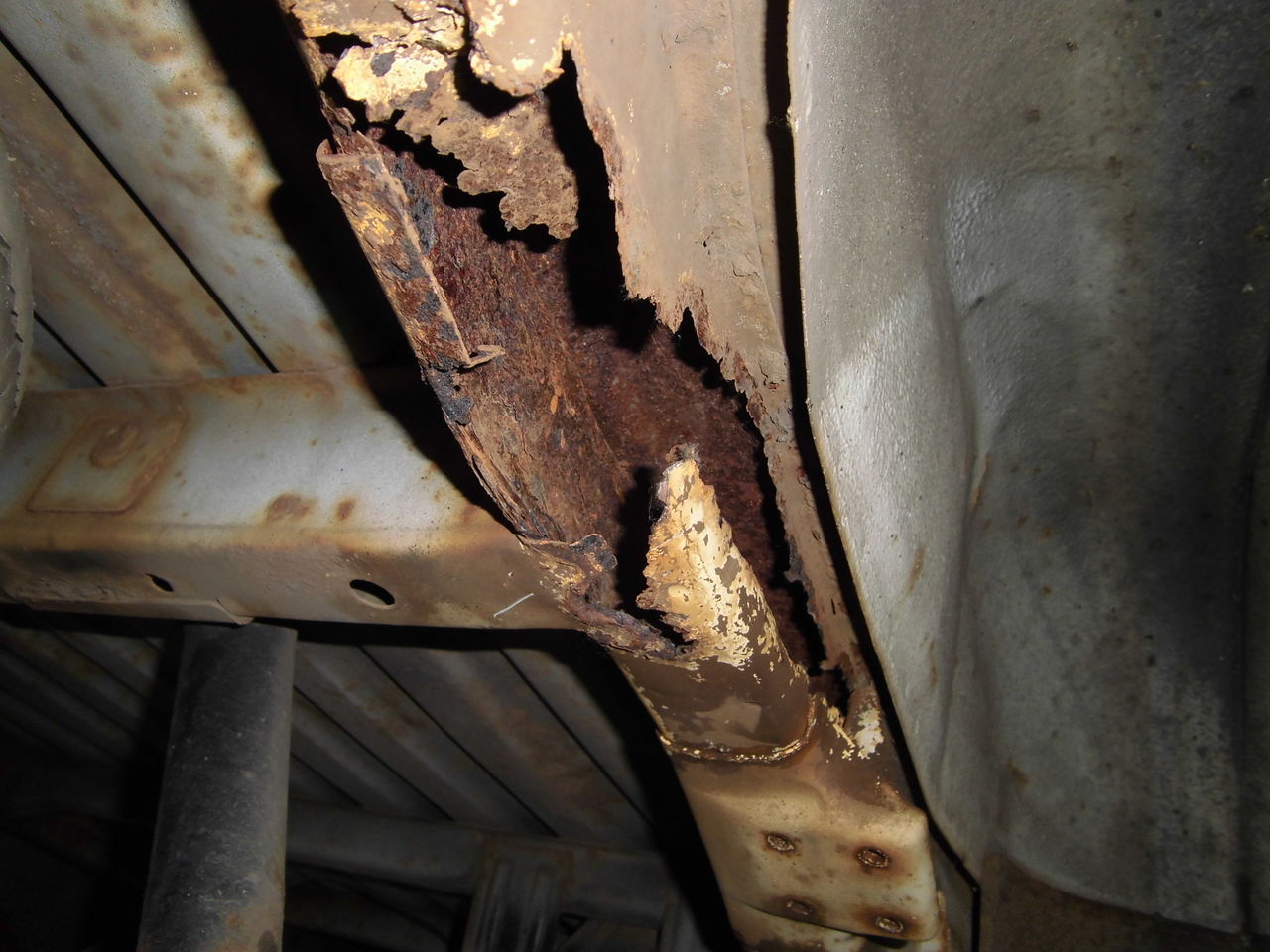 サニトラ フレーム修理 ミニ修理 車検 Minimonsterのブログ 工場での出来事 長野