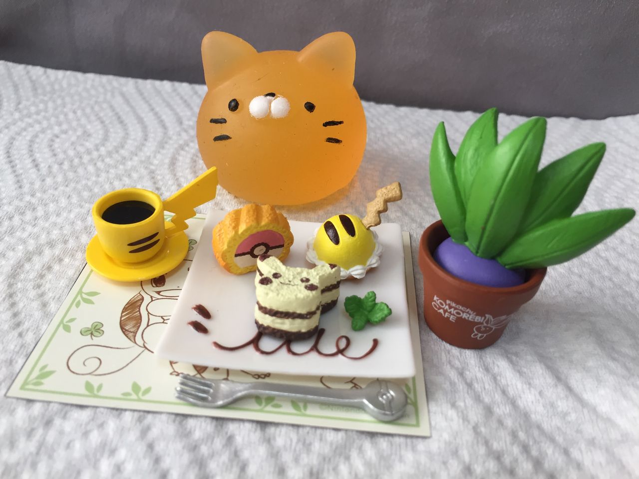 ピカチュウ喫茶でちゅう W ポケモンのミニチュアスイーツ しまぽむさんち ピカチュウ喫茶でちゅう W ポケモンのミニチュアスイーツ しまぽむさんち