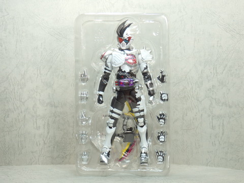 PB031786