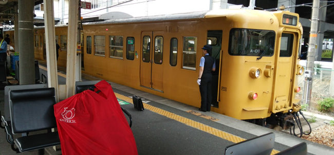 相生駅で乗り換え三原行き