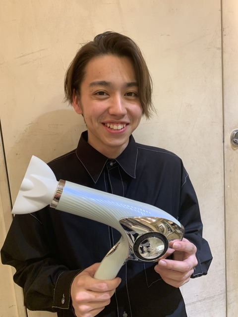 BAB95348-EFA1-495D-827E-676F7E3A361C