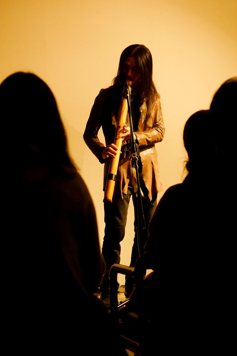 ネイティブアメリカンの神話と音色に包まれて 山森 浪漫