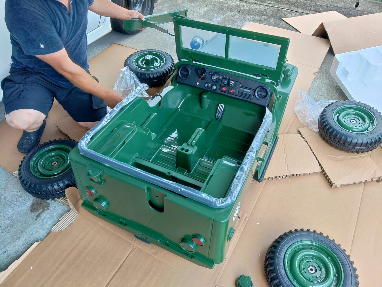 コストコ 電動ジープ 馬鹿の知恵は後から