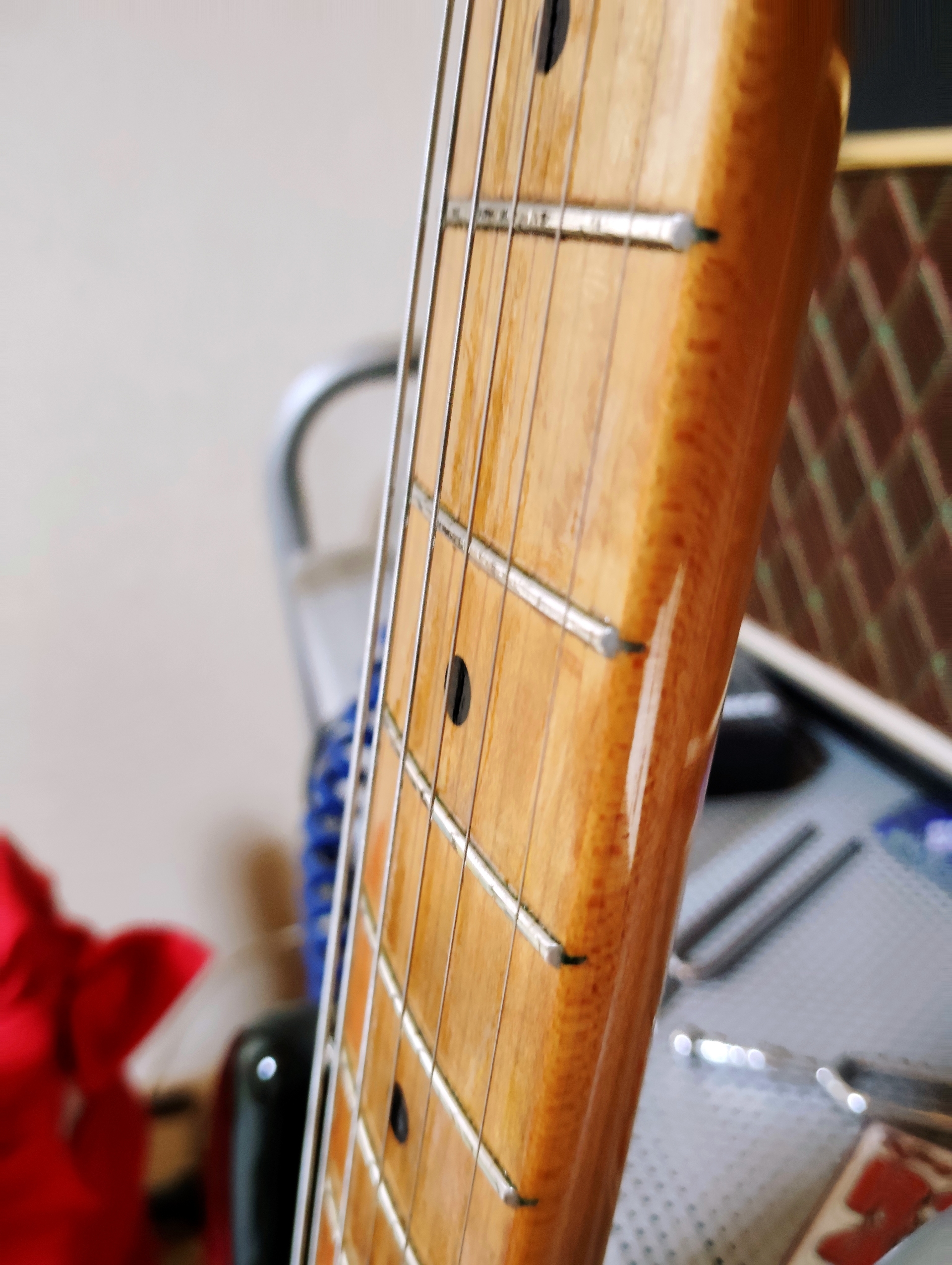 メイプル指板のオイル・フィニッシュ : スライド・バラダイス／RY