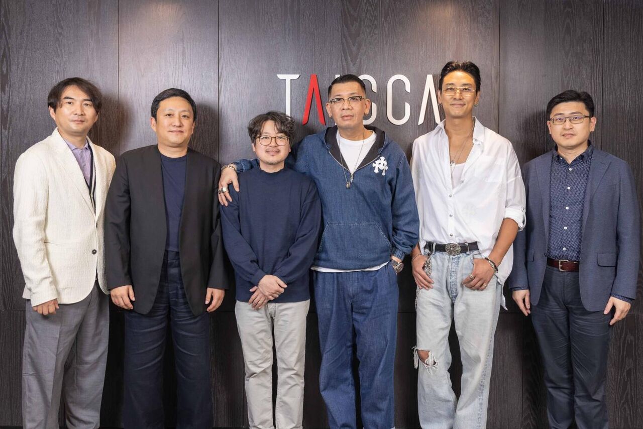 雑誌 Singles JAPAN Vol.4 代官山蔦屋 特典付き チュジフン 雑誌