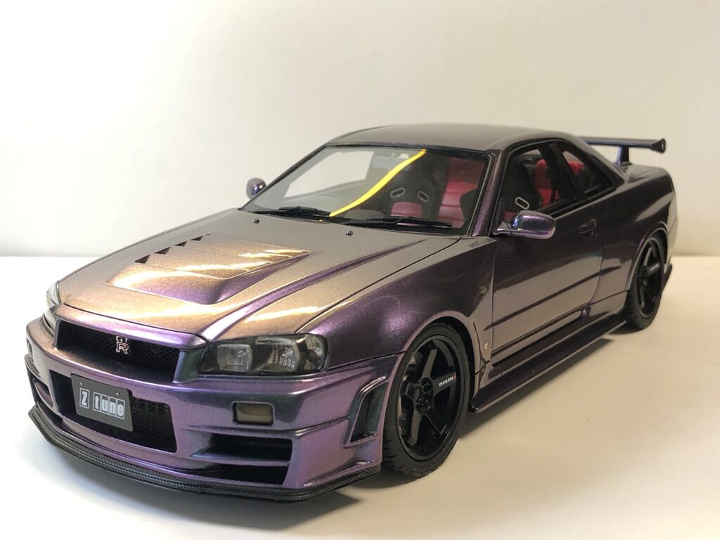 1/18 イグニッションモデル 日産スカイラインGT-R Z-tune(R34 1/18 イグニッションモデル 日産スカイラインGT-R Z-tune(R34