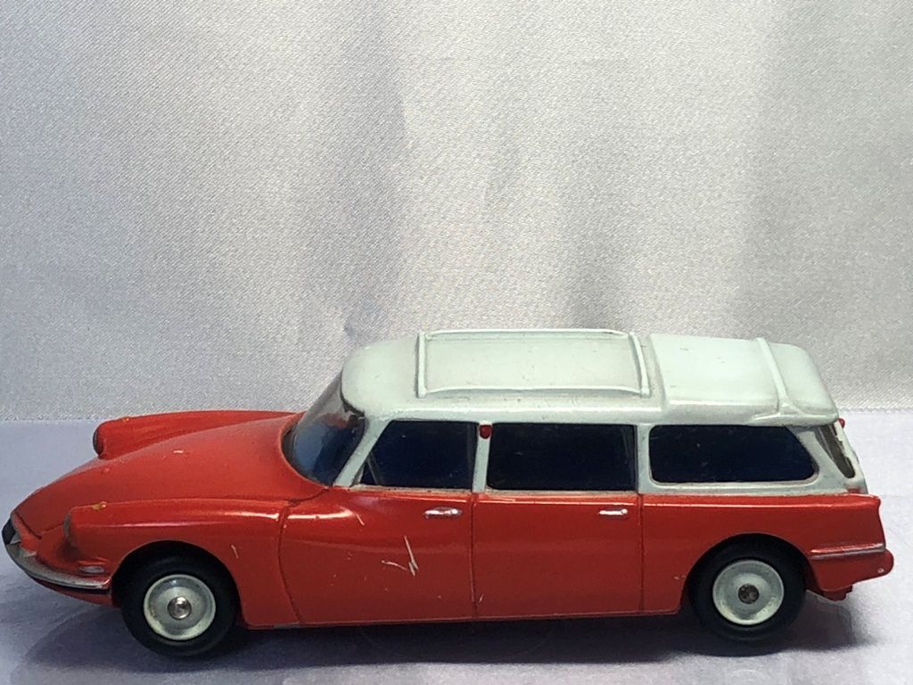 激レア　CIJ シトロエン　ID 19 Break Ambulanceミニカー 激レア CIJ シトロエン ID 19 Break Ambulanceミニカー CITROEN ID19