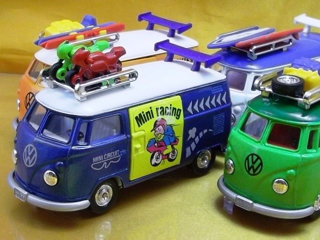 トミカダンディ F24 フォルクスワーゲン デリバリーバン レジャー