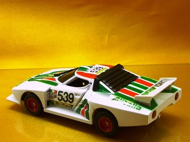 BEC43(バンダイ) ランチアストラトスターボ : ミニカーとか好き