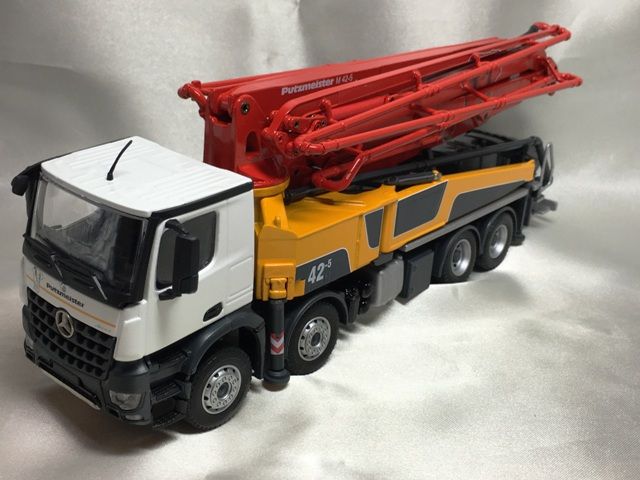 Conrad 1/50 ベンツアクトロス コンクリート ポンプ車 1/50 conrad メルセデスベンツ アロクス コンクリートポンプ車