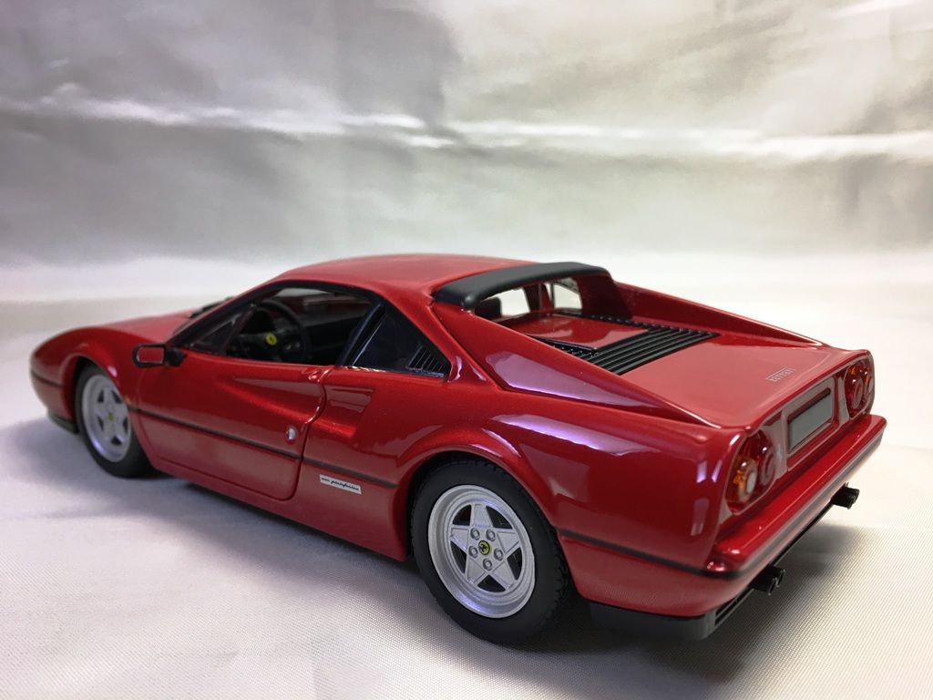 中古品 希少！1/24 フェラーリ 328GTB エンジン 完成品 中古品 希少！1
