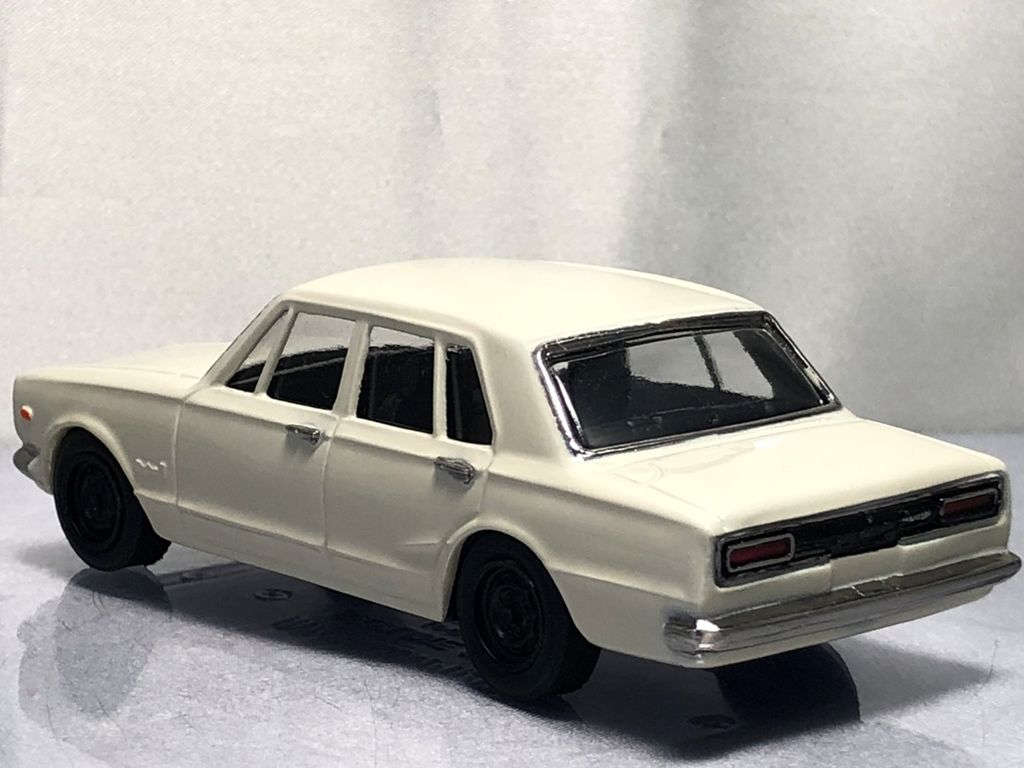 アドバンスピリット]日産スカイライン2000GT-R/ホワイト/1970年