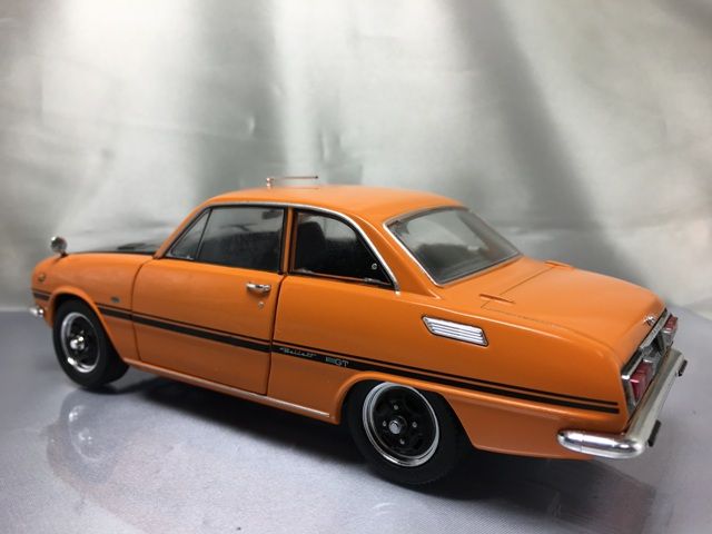 1/24国産名車コレクション14 いすゞ ベレット1600GTR (1969