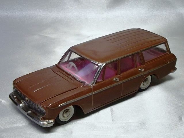 大盛屋のボンネット浮きについて考えてみる : ミニカーとか好きな人の