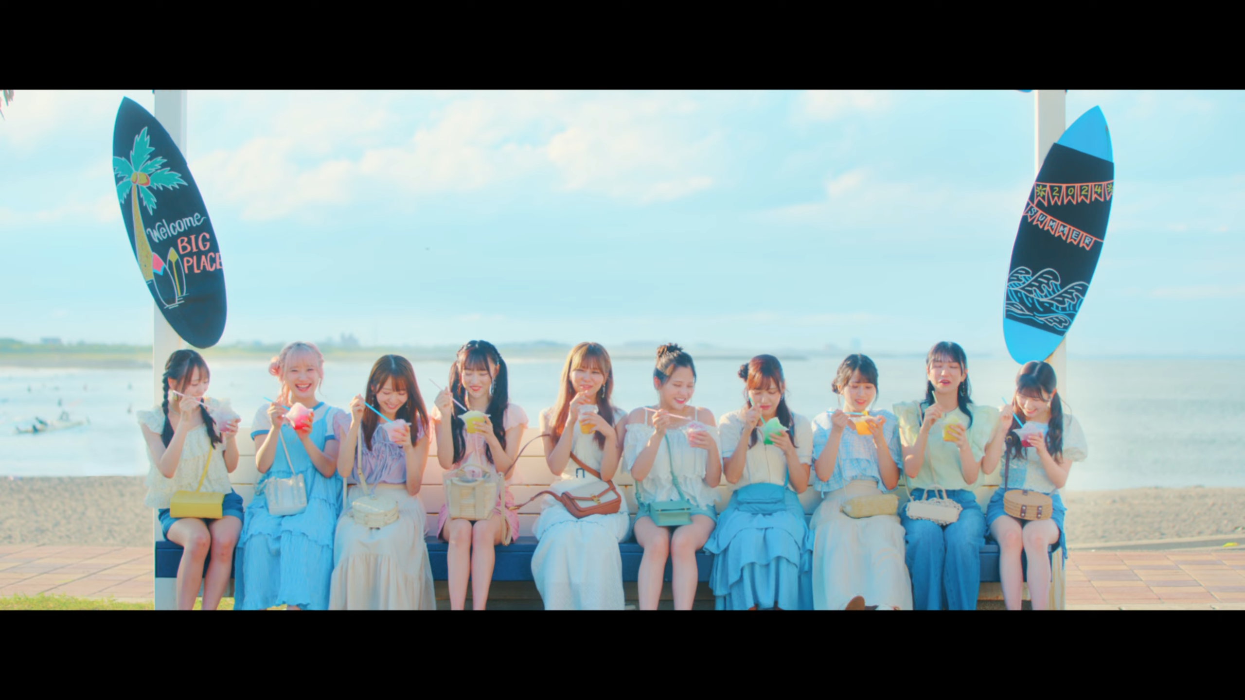 LOVE（イコールラブ）/ 17th Single c/w『海とレモンティー』MVロケ地