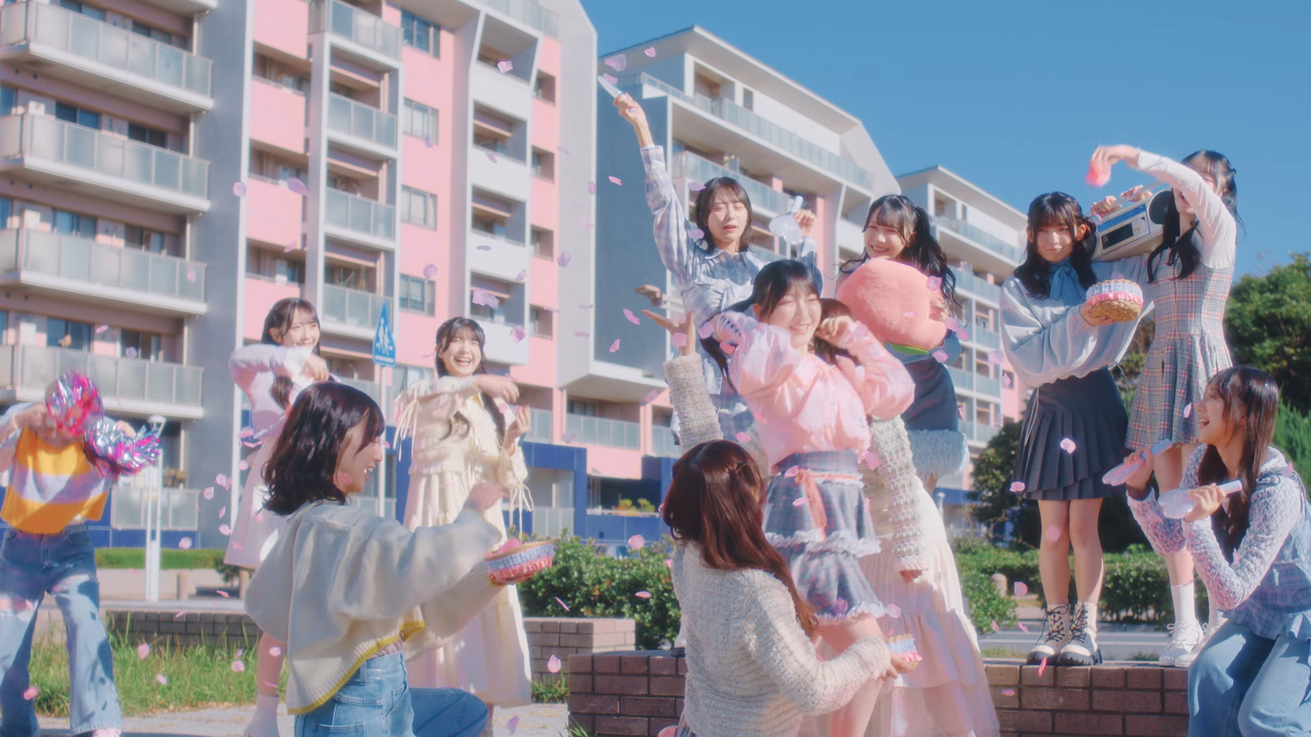 ≠ME（ノットイコールミー）/11th Single c/w『きゅんかわ人生』MVロケ
