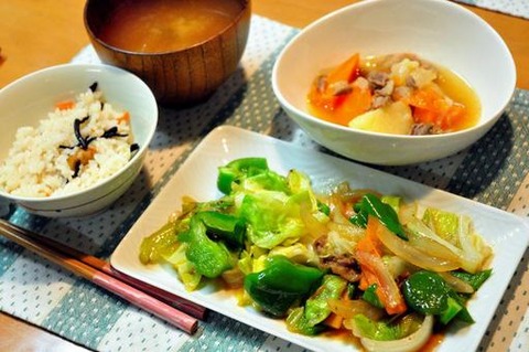 dbd802547f0a2f4d8a5c82ed9783fc9f_t