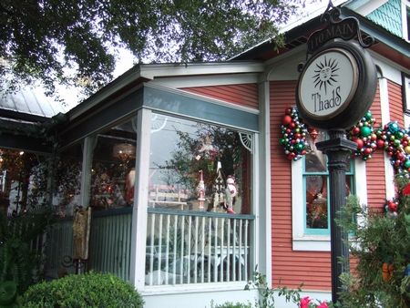 雑貨屋さんの街