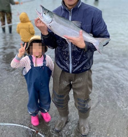 夏の風物詩～サーモン捕り2