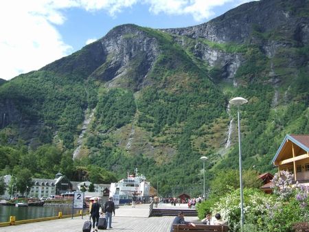 フェリーからみたフィヨルド