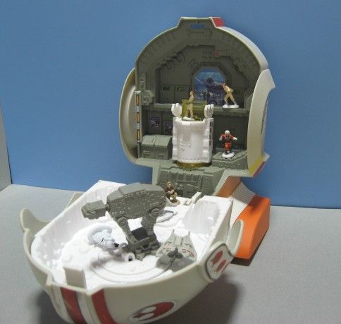 スターウォーズ・トランスフォーミング・プレイセット : 玩具