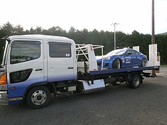 スバルBRZと積車