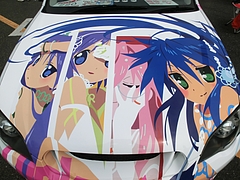 痛車スバル・レガシィB4(BP5)ボンネット