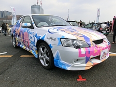 痛車スバル・レガシィB4(BP5)右前