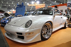 コモンスナッパー ポルシェ911RSR仕様左前