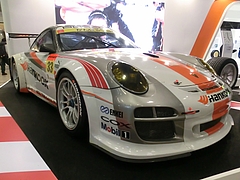 ハンコックポルシェ911GT3R(997)右前