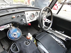 ヨタハチ トヨタ スポーツ800(UP15)運転席