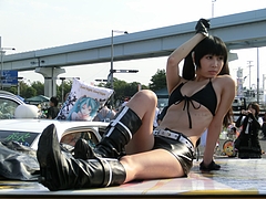 お姉さん2枚目