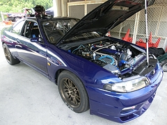 日産スカイラインGT-R(BCNR33)右前