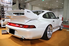 コモンスナッパー ポルシェ911RSR仕様右後ろ