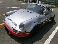 ポルシェ911 左前