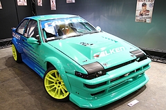 D1グランプリ トヨタ・スプリンタートレノ(AE86) 右前