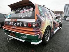 痛車ホンダ・シビック右後ろ